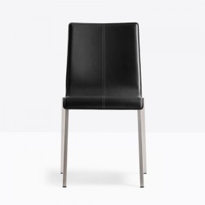 Silla Kuadra 1291 de Pedrali. Sillas de diseño. Sillas tapizadas para contract.