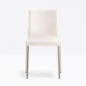 Silla Kuadra 1291 de Pedrali. Sillas de diseño. Sillas tapizadas para contract.