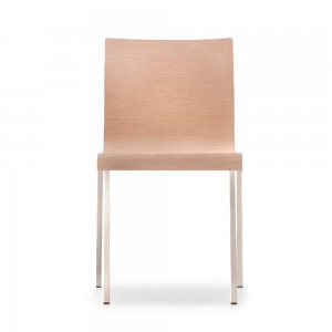 Silla Kuadra XL 2411 de Pedrali. Sillas de diseño. Sillas modernas de madera.