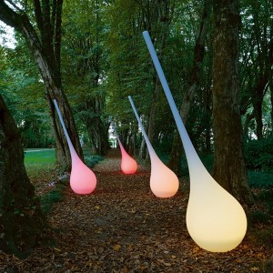 Macetero Ampoule Luz con Luz para exterior de Myyour. Complementos originales.