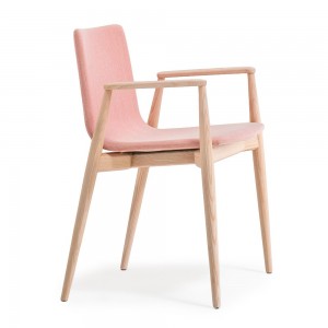 Sillón Malmo 396 de Pedrali. Sillas de diseño. Sillas tapizadas contract.
