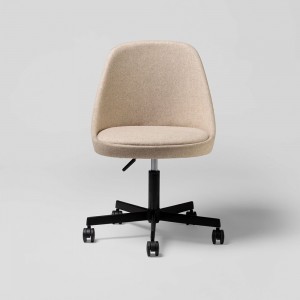 Silla tapizada Kaiak 5R Enea. Diseño original ideal para ambientes de oficinas.