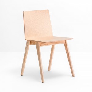 Silla Osaka 2810 de Pedrali. Sillas de diseño. Sillas de madera modernas.