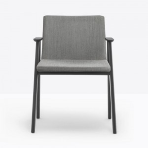 Sillón Osaka 2816 de Pedrali. Sillas de diseño. Sillas de madera modernas.