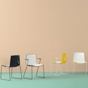 Sillón Tweet 898 de Pedrali. Sillas de diseño. Sillas de polipropileno.