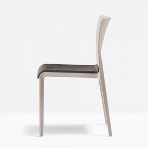 Silla Volt 671/3-2 de Pedrali. Sillas de diseño. Silla modernas para contract.