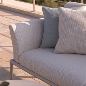 Sofá New Joint de diseño moderno y elegante para exteriores de Fast. Sofás para terrazas.