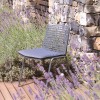 Cojín asiento Zebra para sillas o sillones diseñado para ambientes exteriores de Fast.