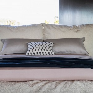 Cama Alba de Mogg. Camas cómodas de diseño italiano para dormitorio de Mogg.