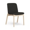 Silla Amstelle de madera Swedese. Estilo minimalista y contemporáneo. 