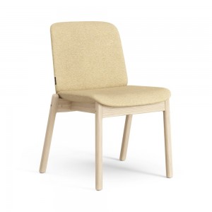 Silla Amstelle de madera Swedese. Estilo minimalista y contemporáneo. 