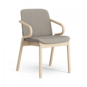 Amstelle sillón de madera Swedese. Elegante y moderno. Gran variedad de combinaciones disponibles