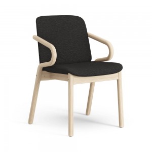 Amstelle sillón de madera Swedese. Elegante y moderno. Gran variedad de combinaciones disponibles