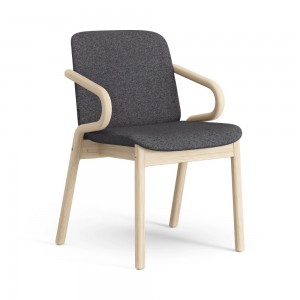 Amstelle sillón de madera Swedese. Elegante y moderno. Gran variedad de combinaciones disponibles
