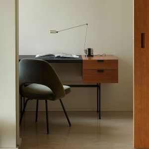Lámpara sobremesa Daphine Led de Lumina. Lámparas modernas y de calidad de diseño.