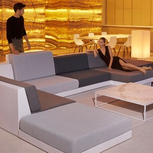 Módulo central con respaldo alto Pixel. Vondom