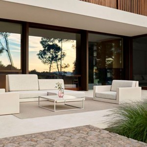 Mesa auxiliar Pixel de Vondom. Muebles y complementos de exterior.