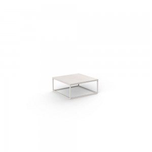 Mesa auxiliar Pixel de Vondom. Muebles y complementos de exterior.