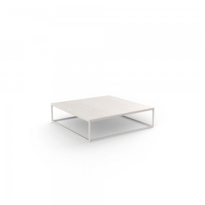 Mesa auxiliar Pixel de Vondom. Muebles y complementos de exterior.