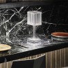 Lámpara sobremesa Gatsby prisma Luz Led de Vondom. Iluminación de diseño.