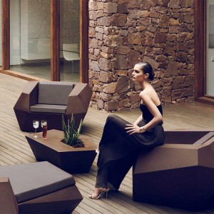 Mesa sofá Faz Mate o Brillo con Luz Led Controlada con DMX | Vondom