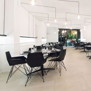 Sillón Faz Inox para Interior y Exterior Acabado en Mate | Vondom