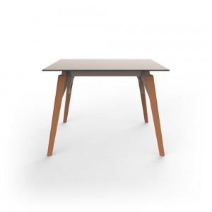 Mesa cuadrada Faz Wood lounge table. Vondom