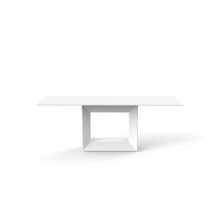 Mesa Vela para Interior y Exterior con Luces Led en el Interior | Vondom