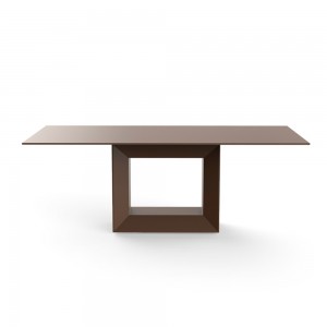 Mesa Vela para Interior y Exterior con Luces Led en el Interior | Vondom