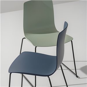 Silla Aava 02 polipropileno patín Arper