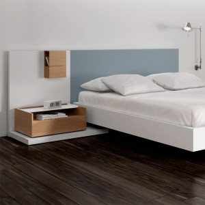 Mesa auxiliar cajón índigo de Arlex. Muebles de diseño.