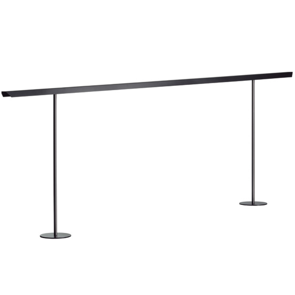 Lámpara sobremesa Lineal Biblo de Carpyen con bombilla LED.