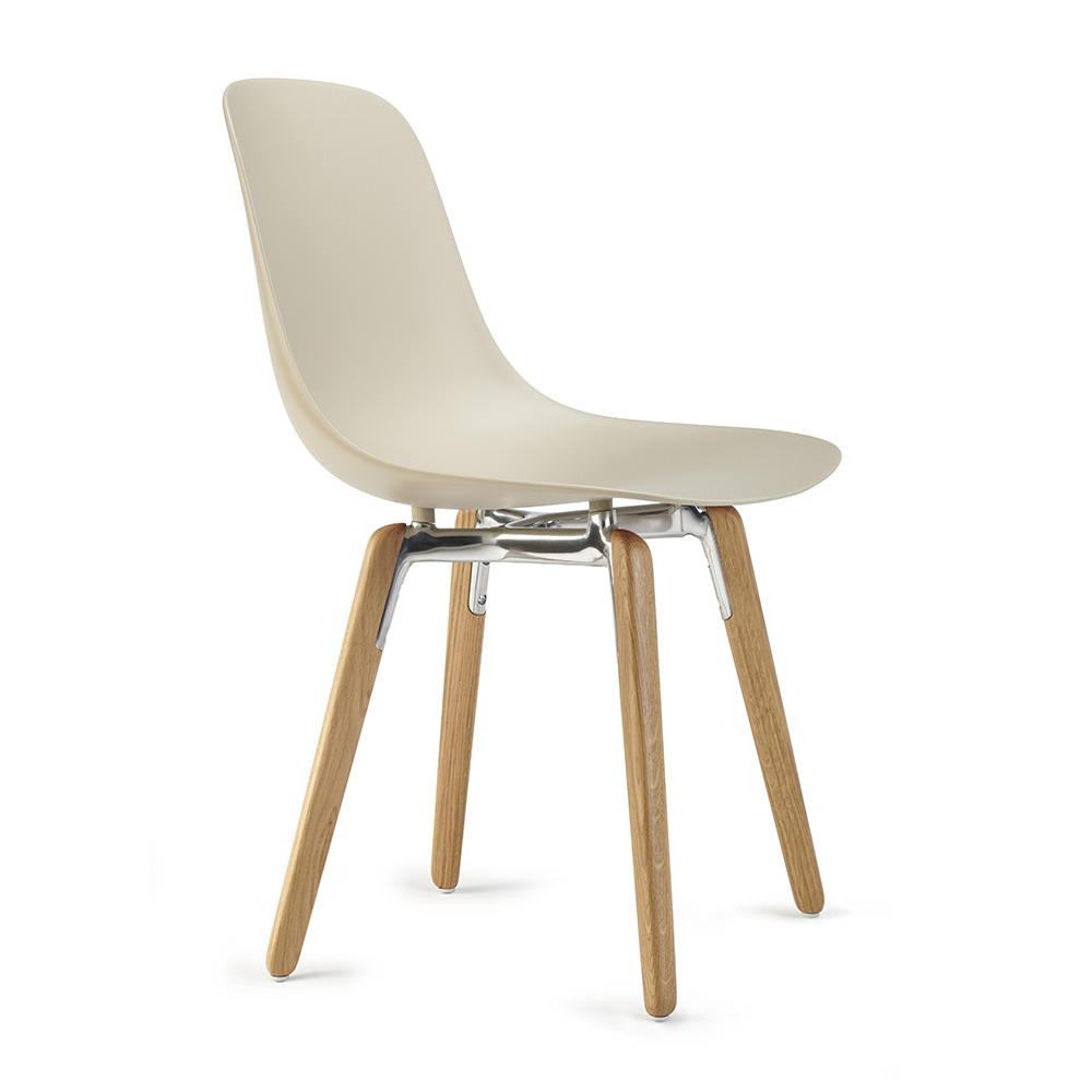 Silla Pure Loop patas madera Infiniti