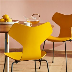 Silla Grand Prix fresno color Fritz Hansen