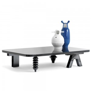 Mesa de diseño multileg para contract de BD Barcelona.