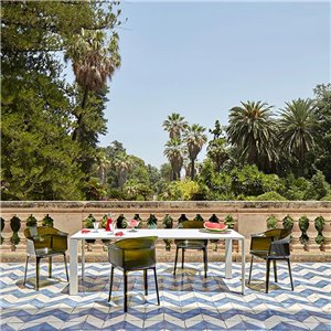 Mesa Four Outdoor Kartell