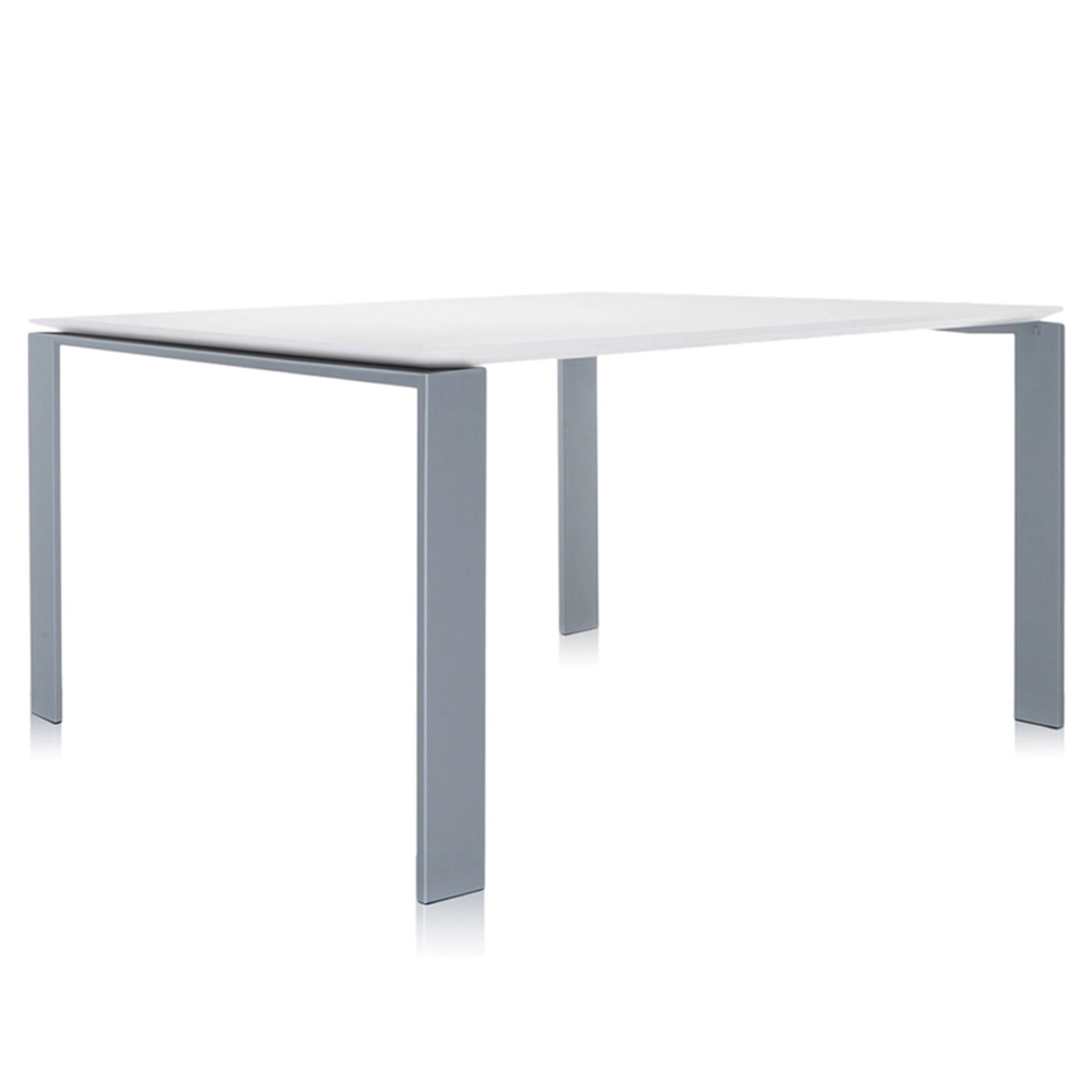 Mesa Four cuadrada Kartell