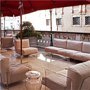 Mesa de centro Invisible Kartell