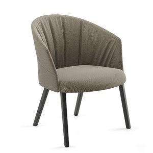 Butaca Copa Lounge base cuatro patas madera Viccarbe