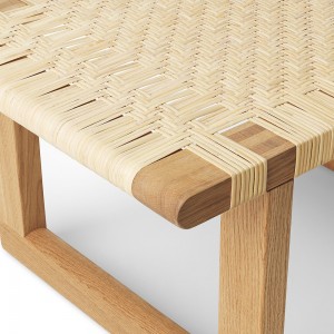 Banco BM0488 Oferta de Carl Hansen and Son. Diseño atemporal, versátil y moderno que llena cualquier espacio.