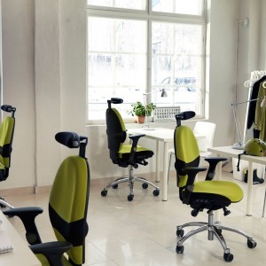 Silla Extend 200 de RH Sillas. Sillas de oficina.  Sillas con ruedas.
