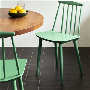 Silla J77 Hay