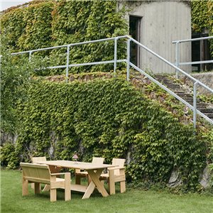 Banco Crate Dining Hay