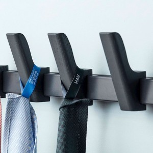 Perchero Beam de Hay. Diseño moderno y original para complementos del hogar.