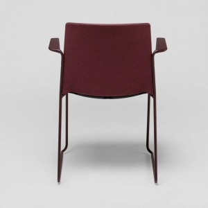 Sillón Ema patín tapizada Enea