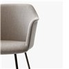 Sillón Rely tapizado &Tradition