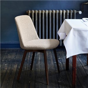 Silla Rely madera tapizada &Tradition