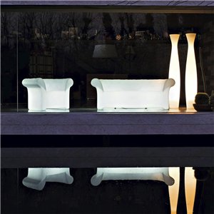 Sillón con luz  Sirchester Serralunga