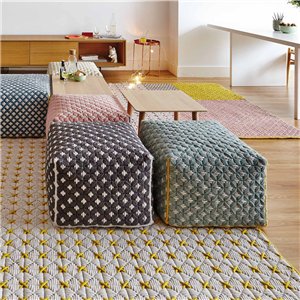 Pouf Small Silai Rose GAN