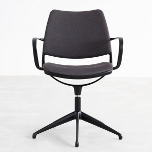Sillón Gas Autoretorno Tapizado de Stua. Excelente sillón para usar en espacios interiores.